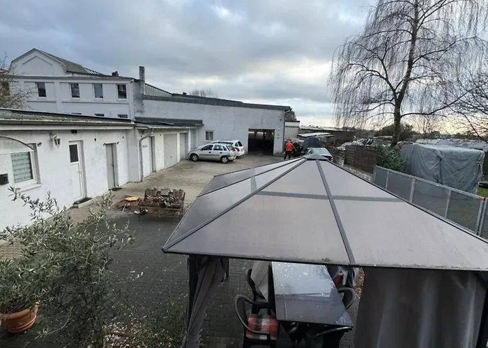 公寓 Alex Apartment's 2 *